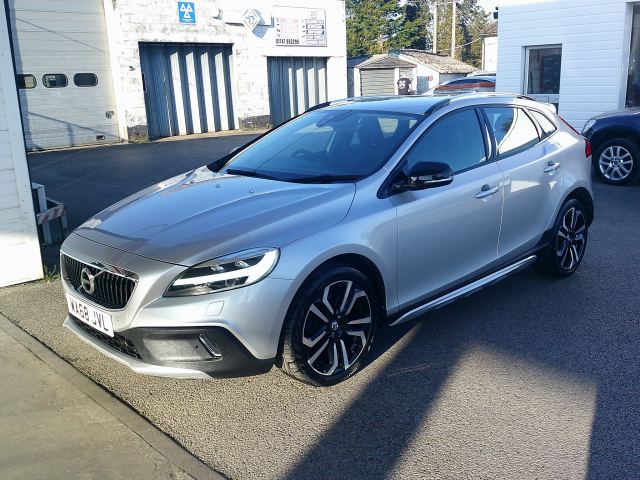 Volvo V40 Cross Country Cross Country Pro 1.5 T3 Automatic
