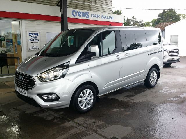 Ford Tourneo Custom 2.0TDCi 320 Titanium Minibus 6 Seat (WAV) 5dr Diesel Automatic 130bhp