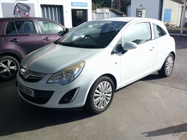 Vauxhall Corsa 1.0 ecoFLEX 12V Excite Hatchback 3dr Petrol Manual Euro 5 (A/C) (65 ps)