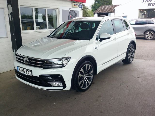 2016 (66) Volkswagen Tiguan 2.0 TDI BlueMotion Tech R-Line SUV 5dr Diesel Manual Euro 6 (s/s) (150 ps)