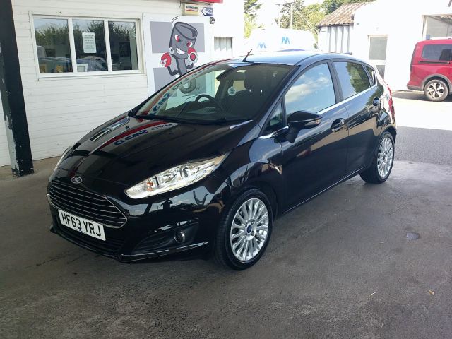 2013 (63) Ford Fiesta 1.0T EcoBoost Titanium Hatchback 5dr Petrol Manual Euro 5 (s/s) (125 ps)